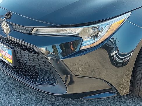 Used 2020 Toyota Corolla LE image 31