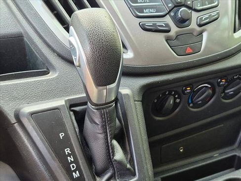 Used 2017 Ford Transit 350 XLT RWD image 6