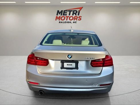 Used 2014 BMW 320i Sedan image 10