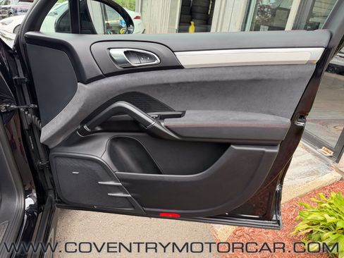 Used 2016 Porsche Cayenne GTS AWD/4WD image 46