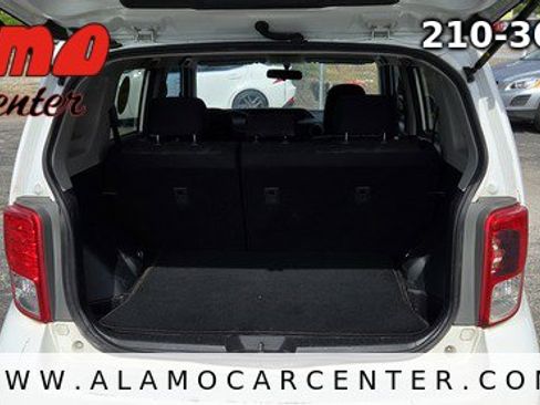 Used 2014 Scion xB FWD image 24
