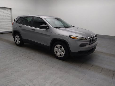Used 2014 Jeep Cherokee Sport w/ Trailer Tow Group FWD image 11
