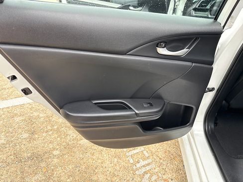 Used 2020 Honda Civic Sport image 23