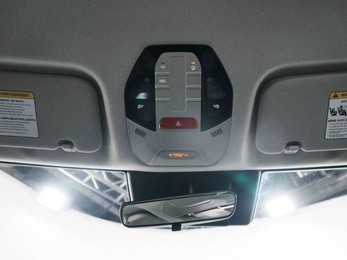 Used 2025 Kia K4 FWD image 36