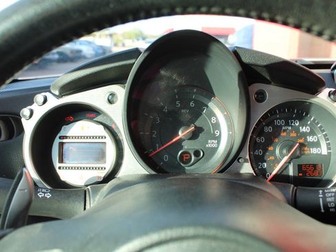 Used 2012 Nissan 370Z Roadster image 20