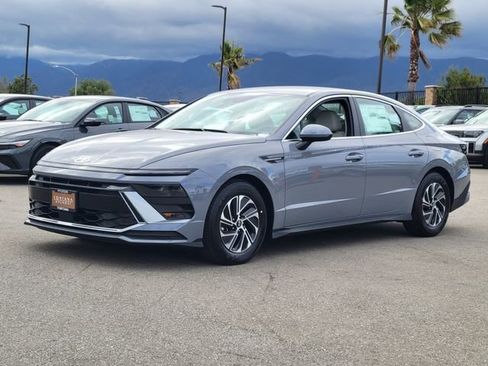 New 2026 Hyundai Sonata Blue FWD image 2