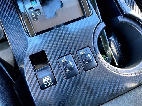 Used 2022 Toyota 4Runner TRD Off-Road Premium image 33