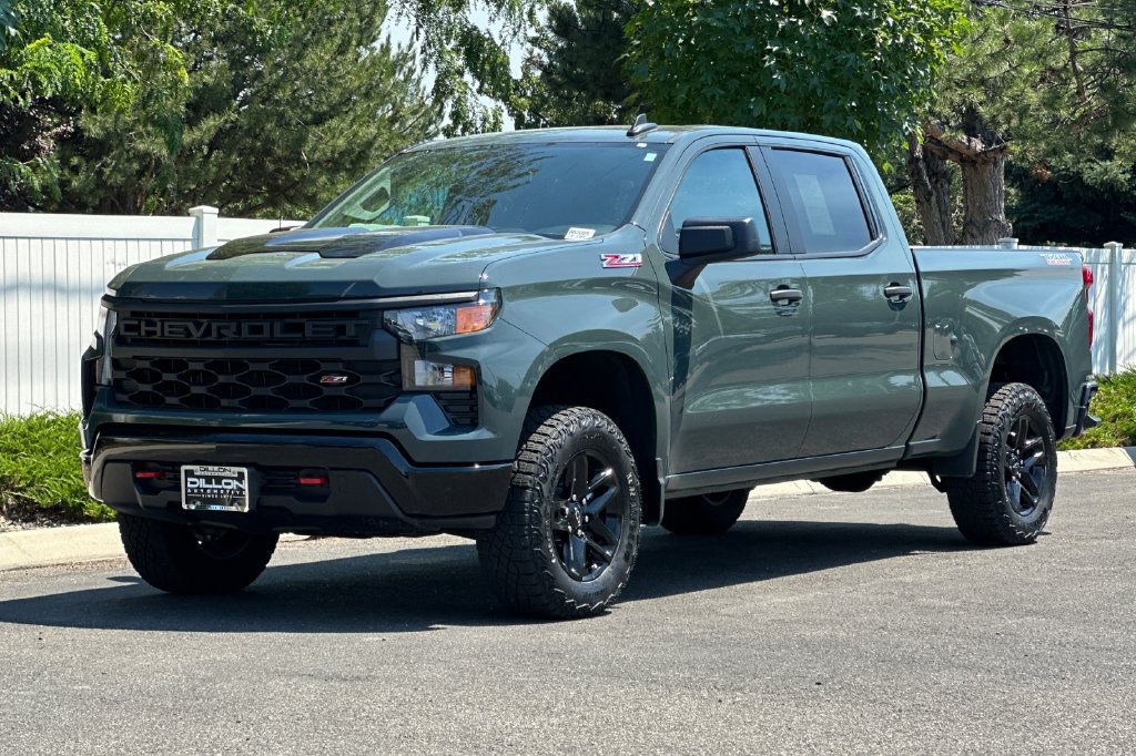 Used 2025 Chevrolet Silverado 1500 Custom Trail Boss AWD/4WD image 10