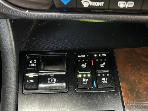 Used 2018 Lexus RX 450h AWD w/ Premium Package image 15