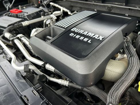 Used 2021 Chevrolet Silverado 1500 RST w/ Z71 Off-Road Package image 30