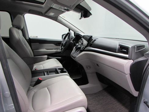 Used 2024 Honda Odyssey EX-L image 17