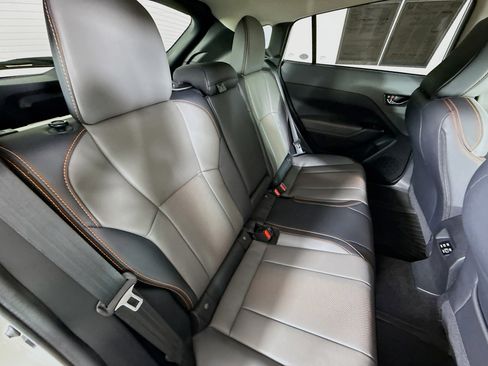 Used 2024 Subaru Crosstrek 2.5i Limited w/ Popular Package #4A image 34