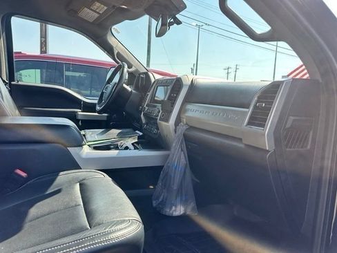 Used 2020 Ford F250 Lariat w/ Lariat Ultimate Package AWD/4WD image 21