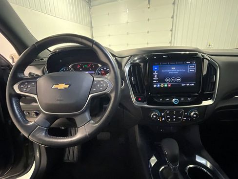 Used 2022 Chevrolet Traverse LT AWD/4WD image 38