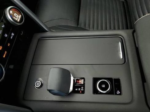 Used 2023 Land Rover Discovery S R-Dynamic AWD/4WD image 70