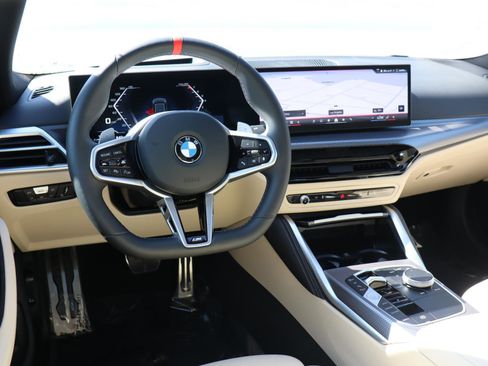 Used 2025 BMW 440i xDrive w/ Premium Package image 11