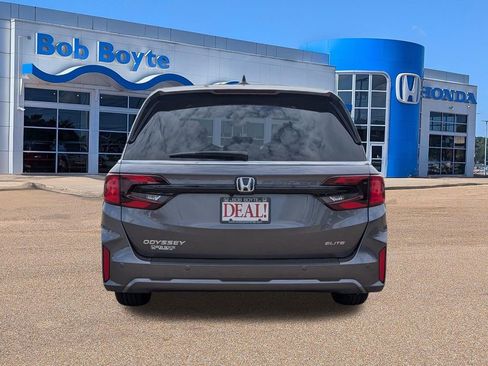 New 2026 Honda Odyssey Elite image 4
