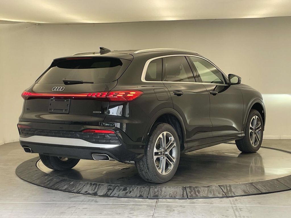 New 2026 Audi Q5 Premium Plus AWD/4WD image 7