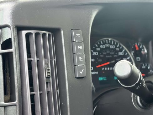 Used 2024 Chevrolet Express 2500 w/ Driver Convenience Package RWD image 10