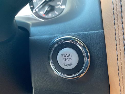 Used 2024 INFINITI QX80 Sensory image 47