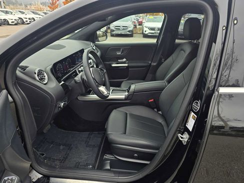 Used 2025 Mercedes-Benz GLA 250 image 22