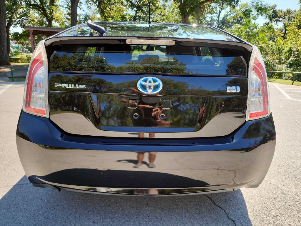Used 2014 Toyota Prius Two FWD image 6