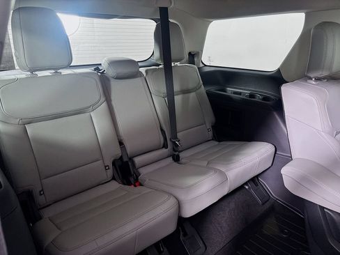 Used 2025 Ford Expedition Active RWD image 28