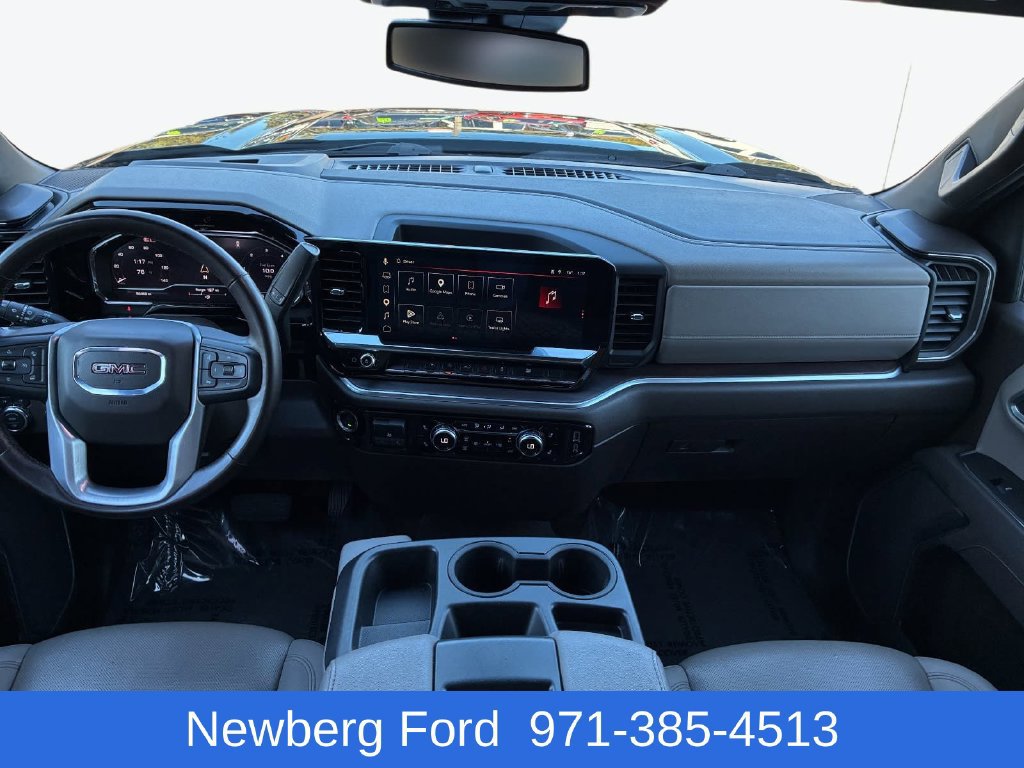 Used 2025 GMC Sierra 1500 SLT AWD/4WD image 13