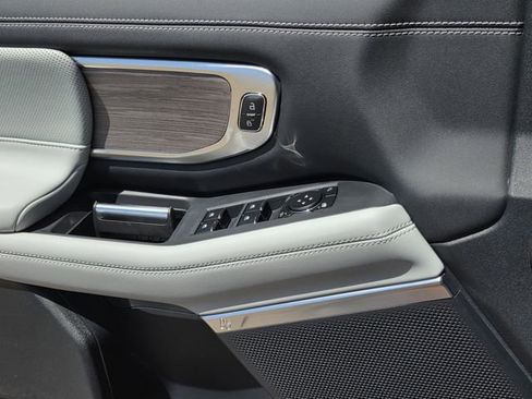 New 2026 Ford Expedition Platinum AWD/4WD image 16