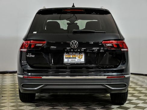 Certified 2023 Volkswagen Tiguan SE image 6