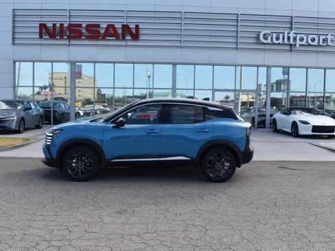 New 2026 Nissan Kicks SR w/ SR Premium Package image 3