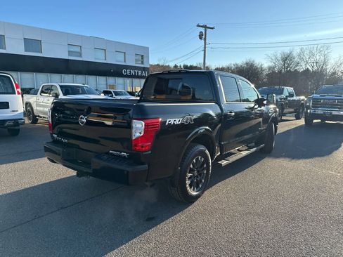 Used 2017 Nissan Titan PRO-4X image 7