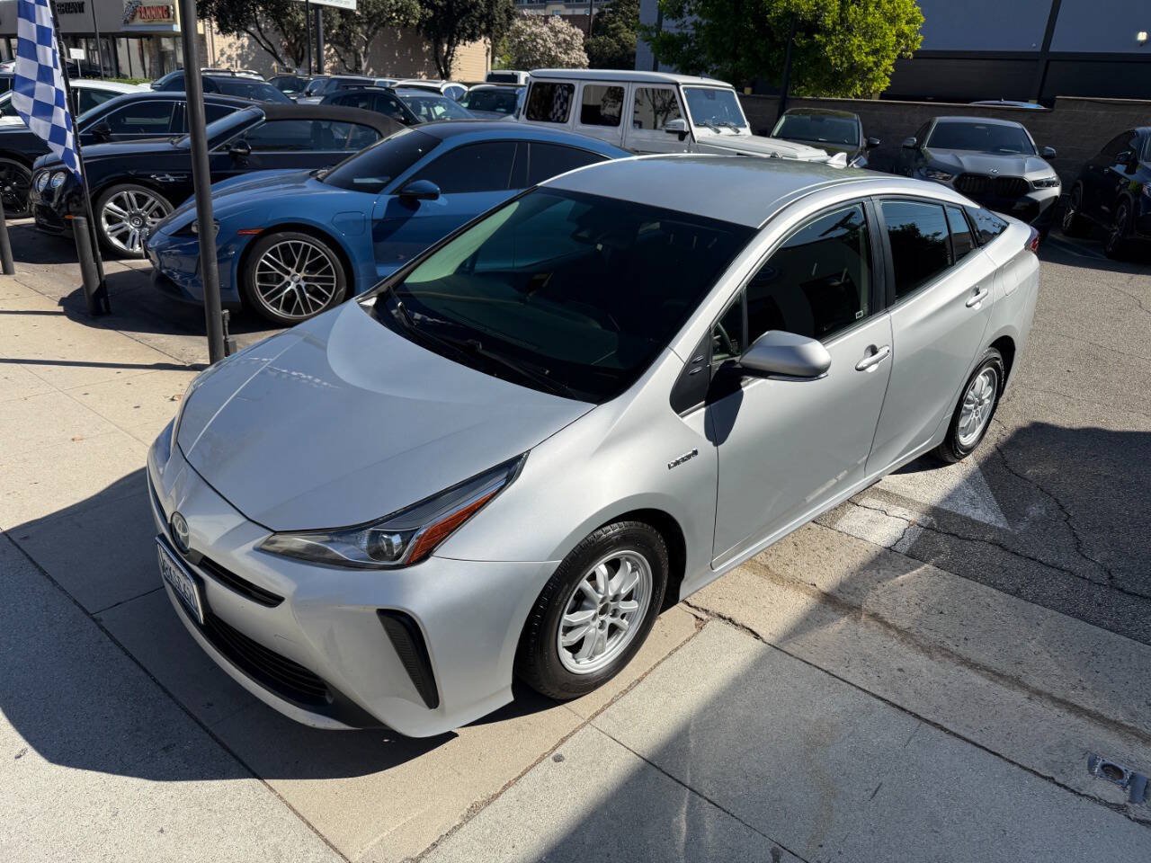 Used 2019 Toyota Prius L Eco FWD image 15