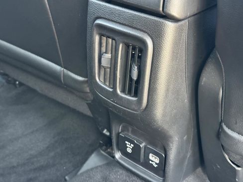 Used 2018 Jeep Compass Latitude w/ Popular Equipment Group image 21