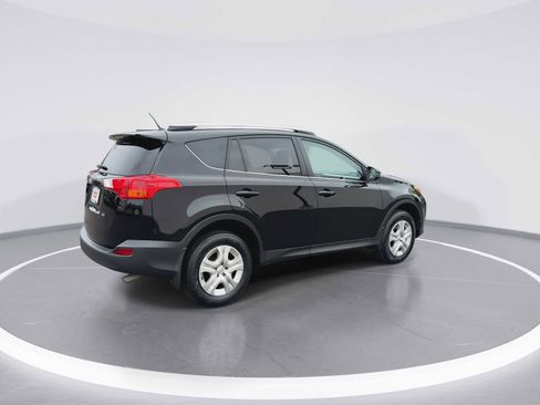 Used 2014 Toyota RAV4 LE AWD/4WD image 8