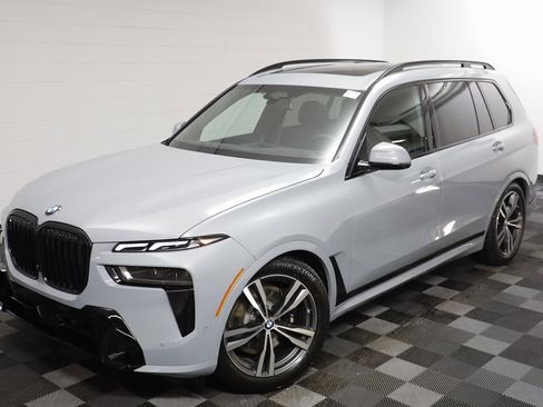 New 2026 BMW X7 xDrive40i w/ M Sport Package image 2