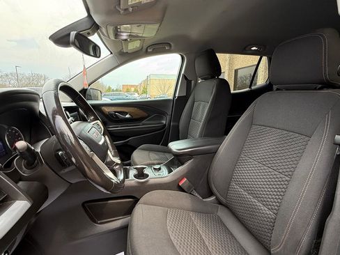 Used 2020 GMC Terrain SLE w/ Driver Convenience Package image 10