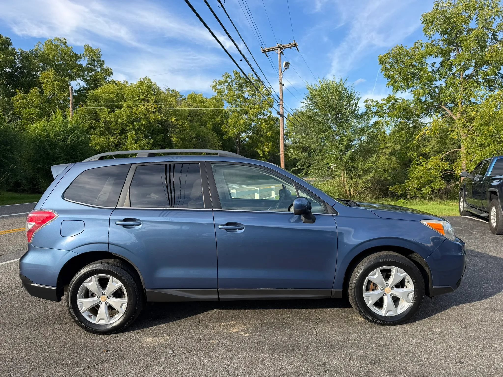 Used 2014 Subaru Forester 2.5i Limited AWD/4WD image 7