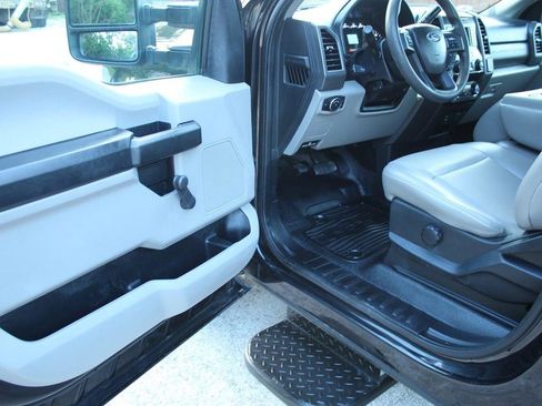 Used 2020 Ford F250 XL image 14