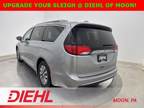 Certified 2020 Chrysler Pacifica Touring-L Plus image 5