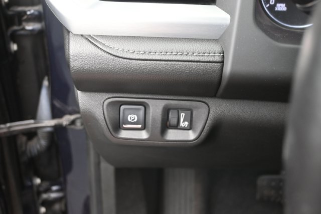 Used 2017 GMC Acadia SLT FWD image 31