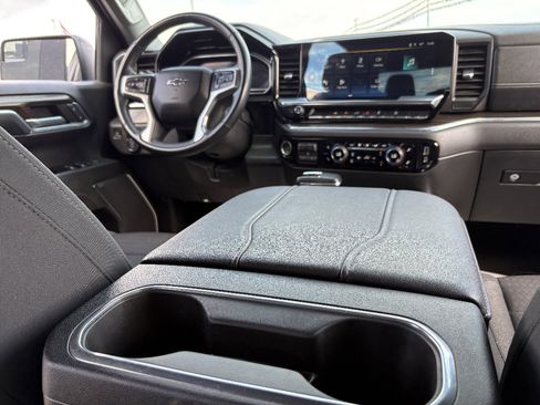 Used 2023 Chevrolet Silverado 1500 RST w/ Z71 Off-Road Package image 24