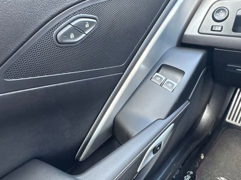 Used 2017 Chevrolet Corvette Stingray Coupe w/ 1LT RWD image 20