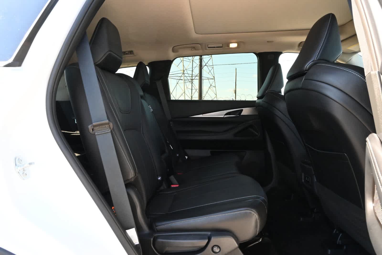 Certified 2027 INFINITI QX60 Pure w/ Cargo Package FWD image 21