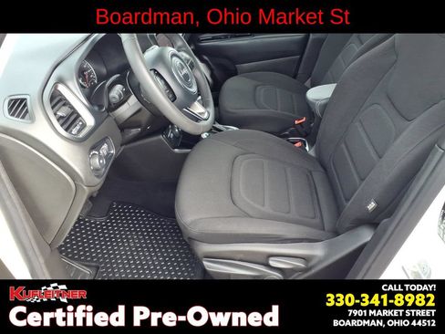 Used 2022 Jeep Renegade Latitude AWD/4WD image 9