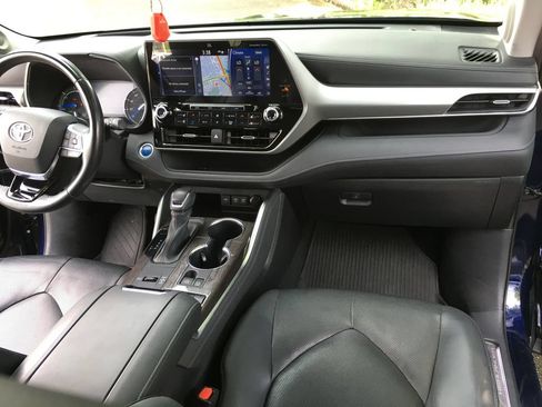 Used 2021 Toyota Highlander Platinum AWD/4WD image 35