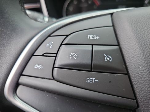 Used 2025 Cadillac XT5 Luxury image 9