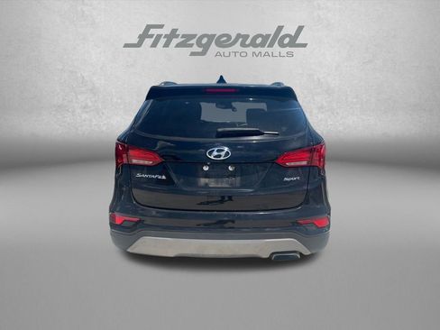 Used 2017 Hyundai Santa Fe Sport FWD image 3