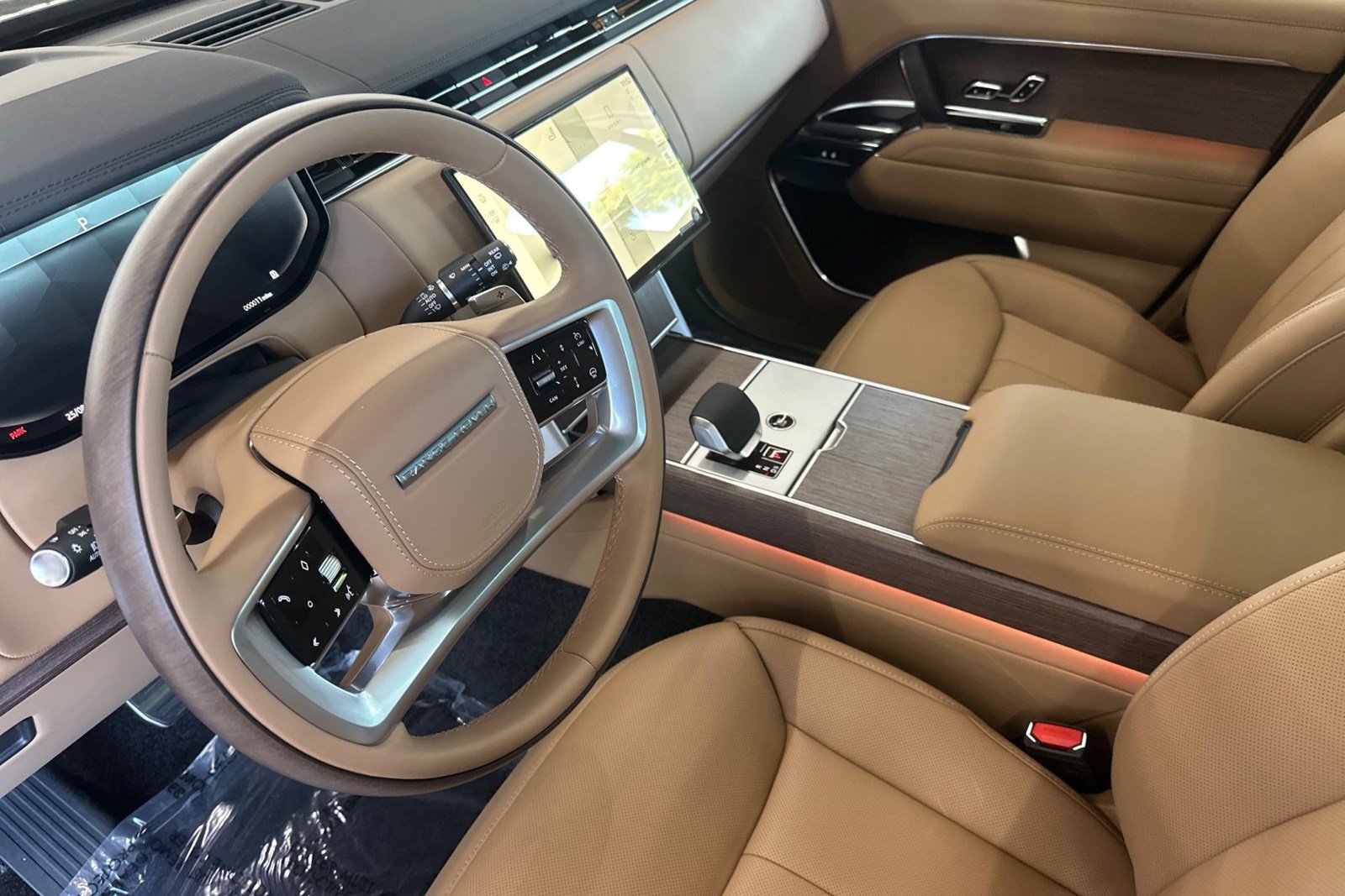 New 2026 Land Rover Range Rover SE AWD/4WD image 5