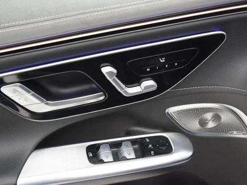 Certified 2023 Mercedes-Benz EQE 350+ 4MATIC SUV image 22